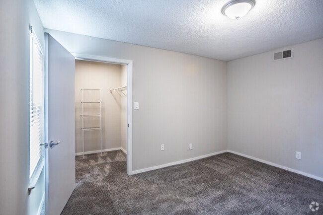 3 BR, 2 BA - 1200SF