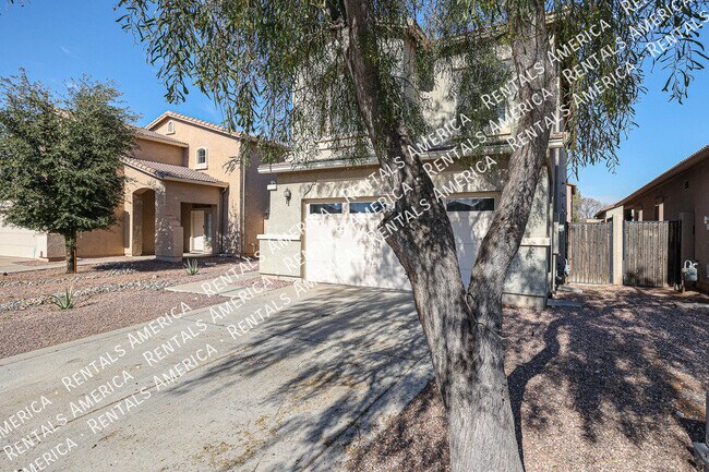 8818 W Hilton Ave
