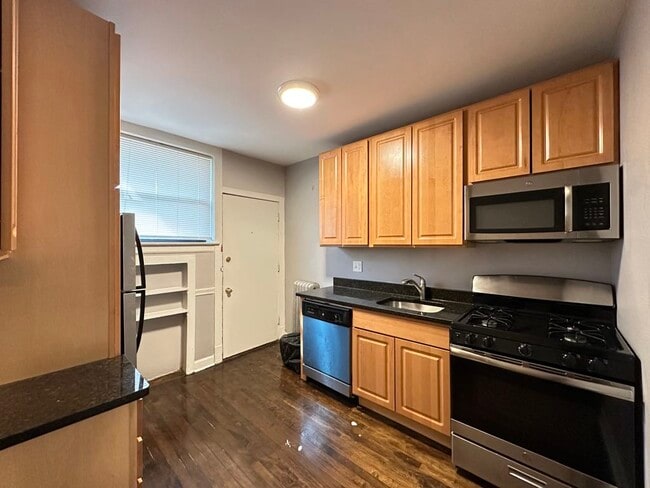 Photo - 4446 N Central Park Ave Unidad J08P