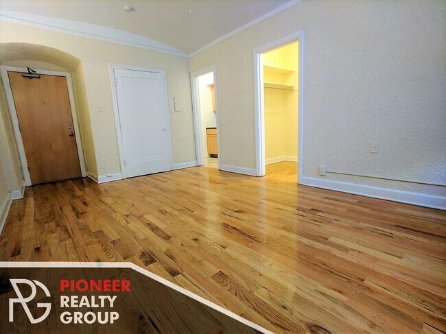 Photo - 536 W Arlington Pl Unit 115