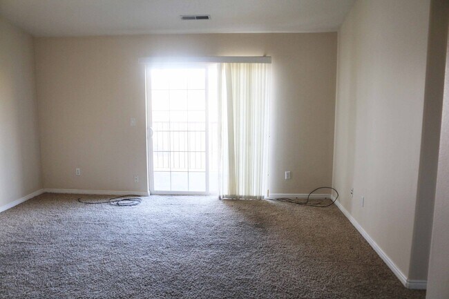 Photo - 1574 Westbury Way