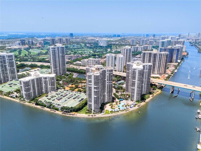 Photo - 3600 Mystic Pointe Dr Unit 1816