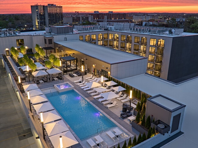 Photo - Birmingham Pointe