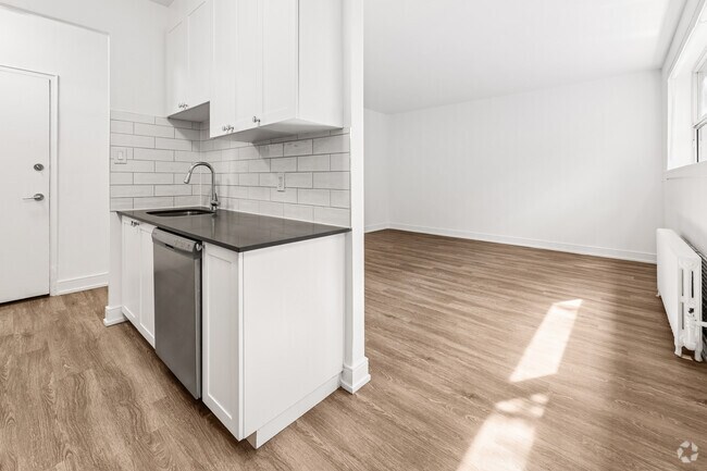 1 chambre, 1 salle de bain - 60 m² - Cuisine/Séjour - 619 Woodbine Avenue