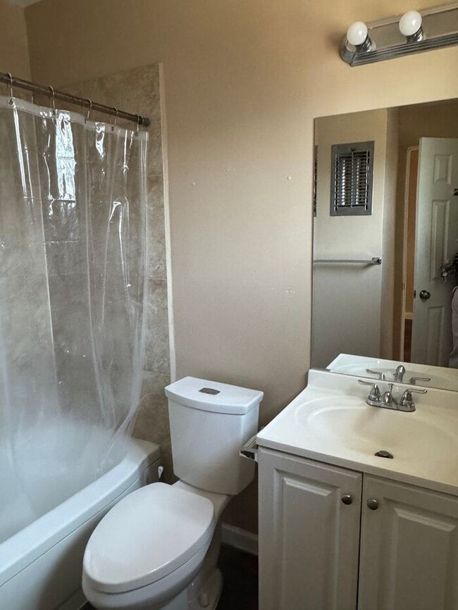 Photo - 4302 E Bellevue St Unidad N