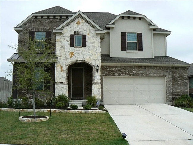Building Photo - Coming Soon 4BR/2.5BA w/ Fenced Yard + Assigned Parking in Round Rock, TX