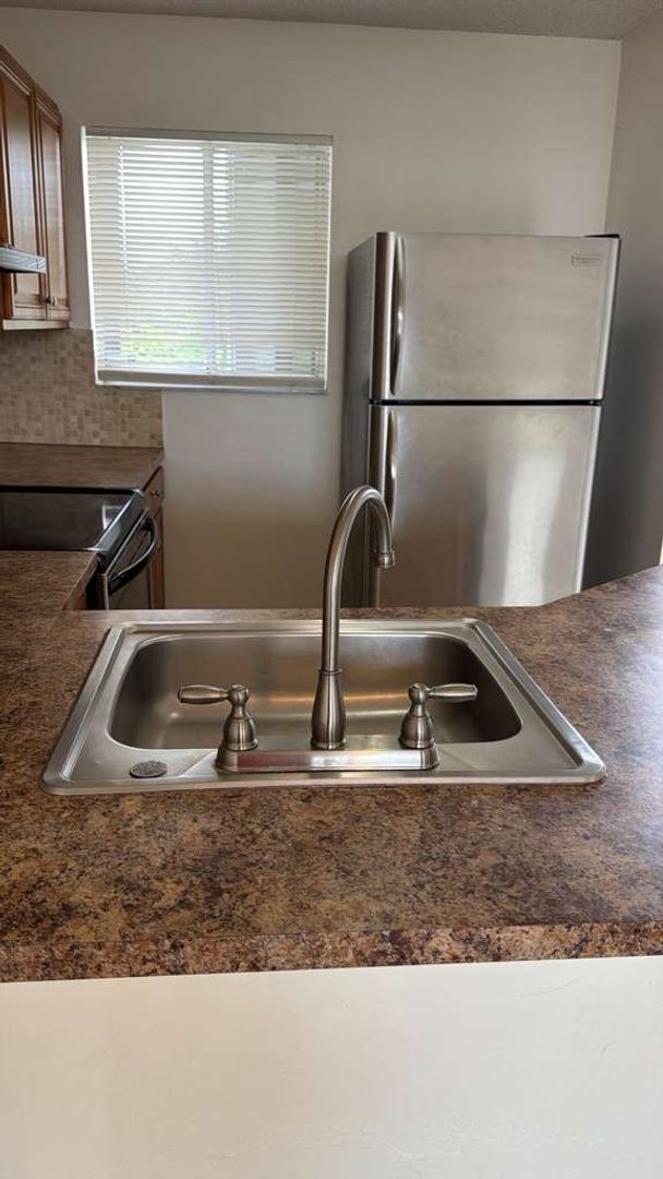 Photo - Spacious 2-bedroom apartment for rent in Miramar, FL.