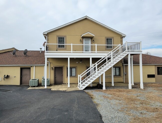 Photo - 2031 N Reading Rd Unit Apt 201