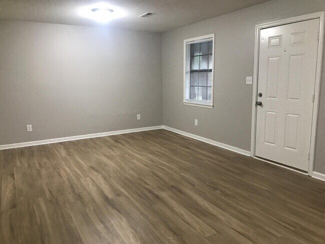2509 Green Oaks Ct SE Unit C