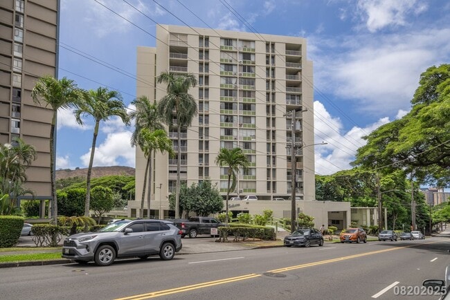 Building Photo - Beautifully maintained 1BR/1BA/1PKG unit i... Rental