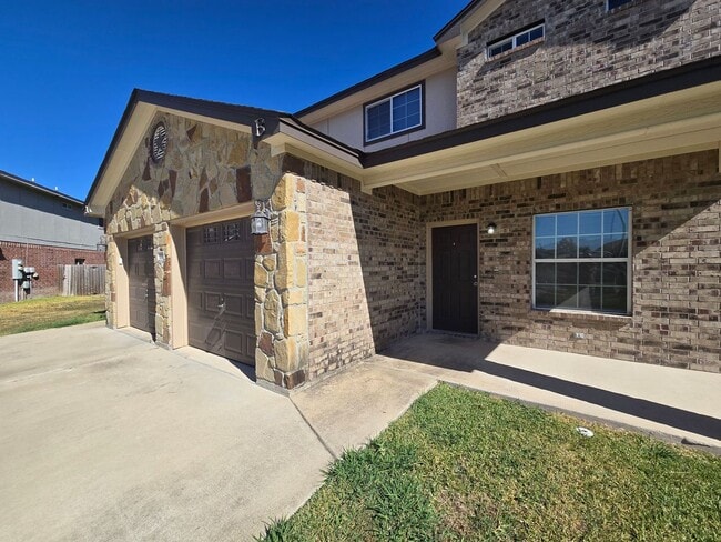 Photo - COMING SOON! Unidad 1101 Grace Point Drive - B