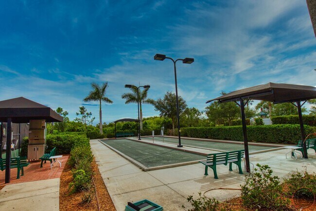 Photo - Seasonal Short-Term 3 Bedroom 2 Bathroom Single Family Home in Sarasota National!