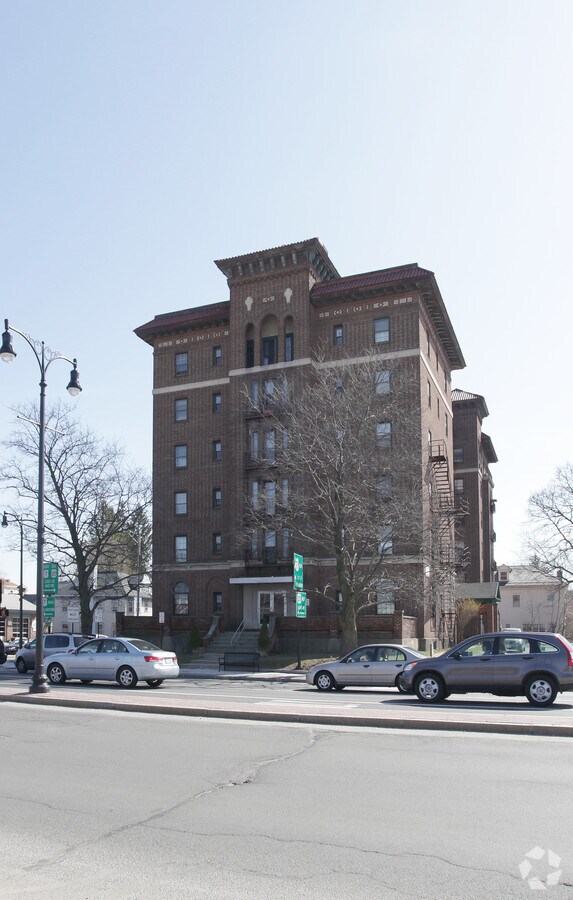 Photo - South Street Apartments