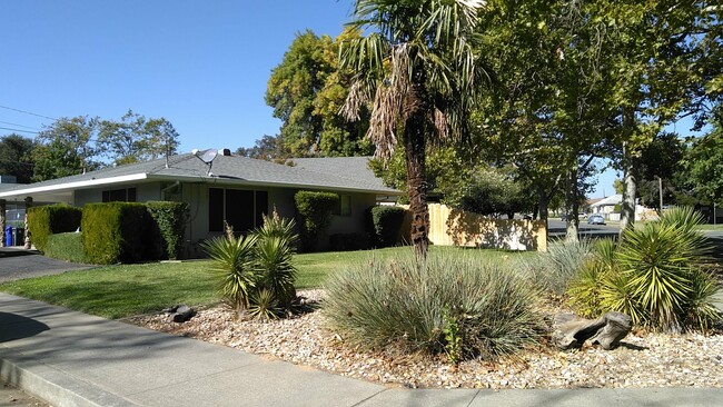 Photo - 1256 Luning St House