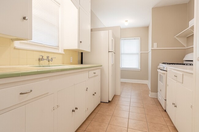 Photo - 6113 Ave Q 1/2
