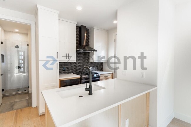 Photo - 2916 E 13th St