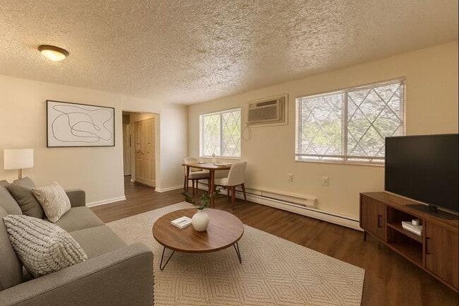 Building Photo - Pre-leasing: 1 Bedroom 1 Bathroom apartment in Downtown Beaver! Unit Jefferson Trace 7-39