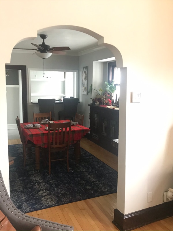 Photo - 910 Manitoba Ave