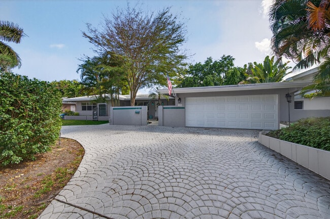 Photo - 2680 NE 24th St