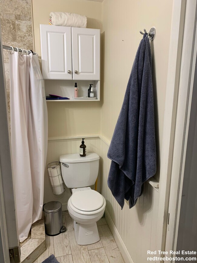 61 Joy St Unit 1