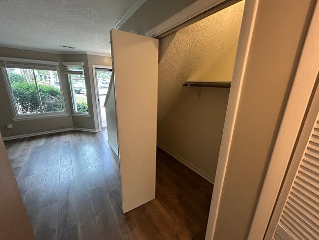 Photo - 5803 Shady Grove Cir