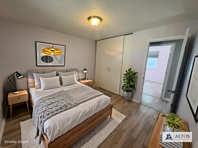 Photo - Large 5 bed 3 bath house near Cherry Creek Reservoir!