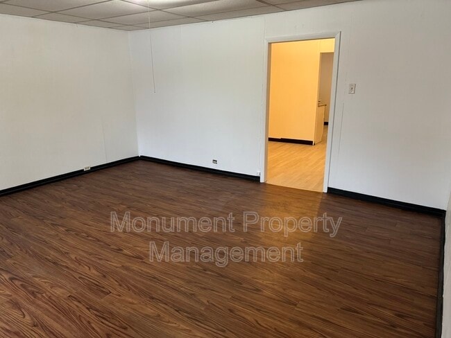 Photo - 8 E Church St