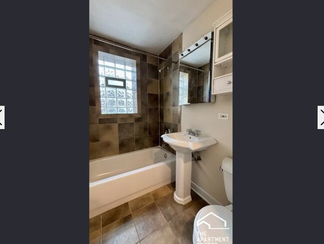 Photo - 3252 N Clifton Ave Unit 1