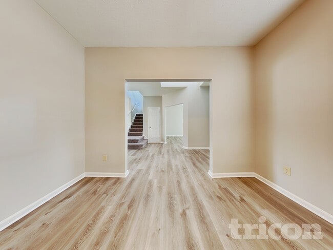 Photo - 2421 Ross Common Ct