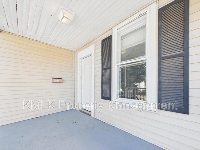 Photo - 428 Allyn St