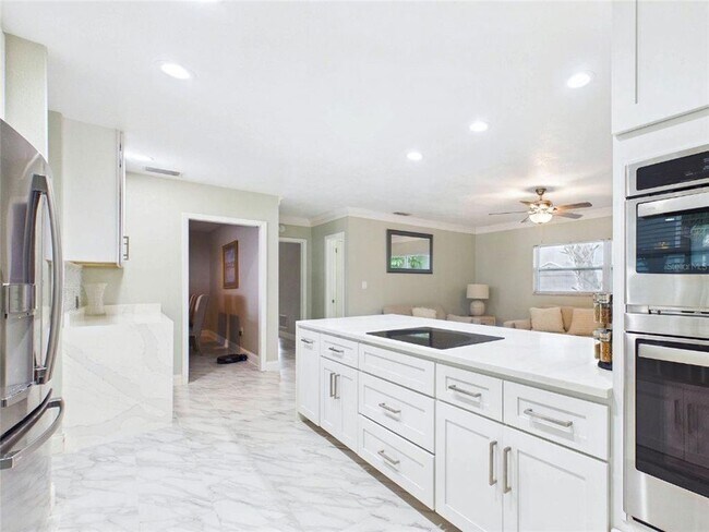 409 4th Ave N