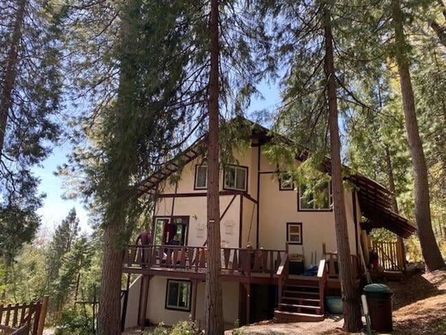 Building Photo - 14200 Tahoe View Dr Unit 1 Rental
