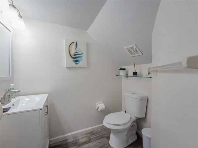 Photo - 724 Kensington Lake Cir