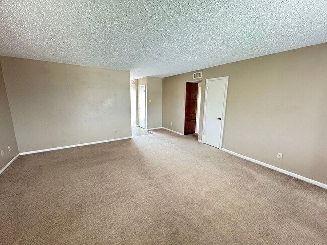 Photo - 2202 Hunt Dr Unit Apt D