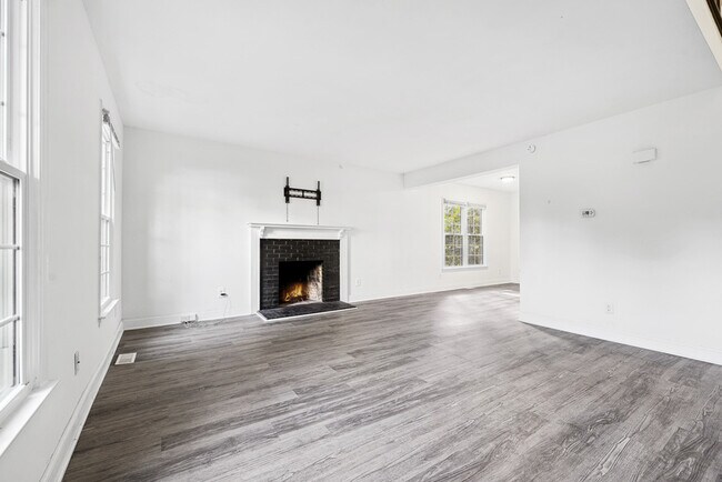 Photo - 6101 Highcastle Ct