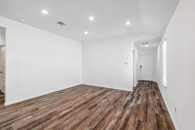 Photo - 5930 Hampton Vly Dr