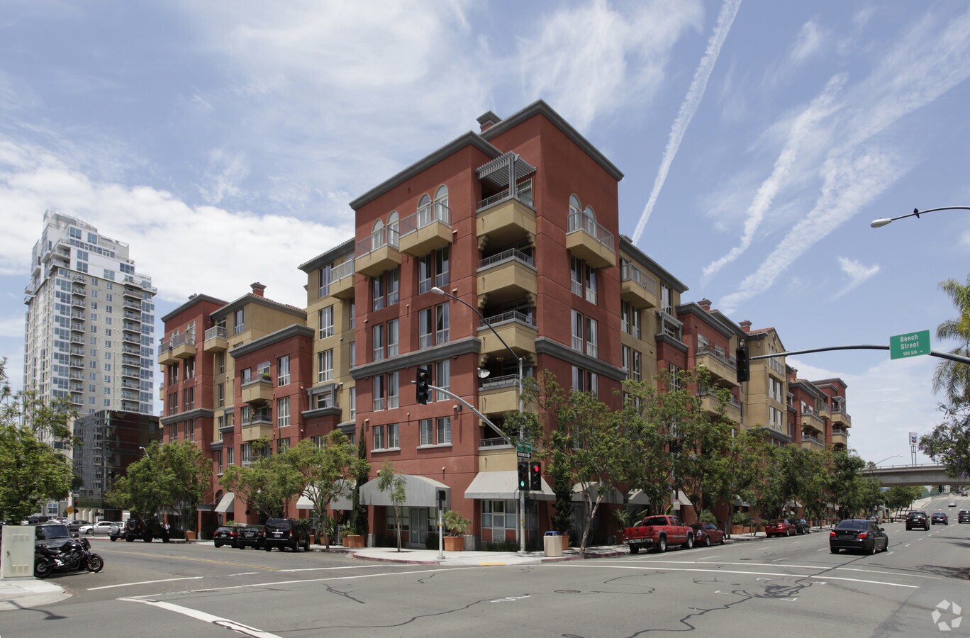 Primary Photo - Piazza Palermo Apartments