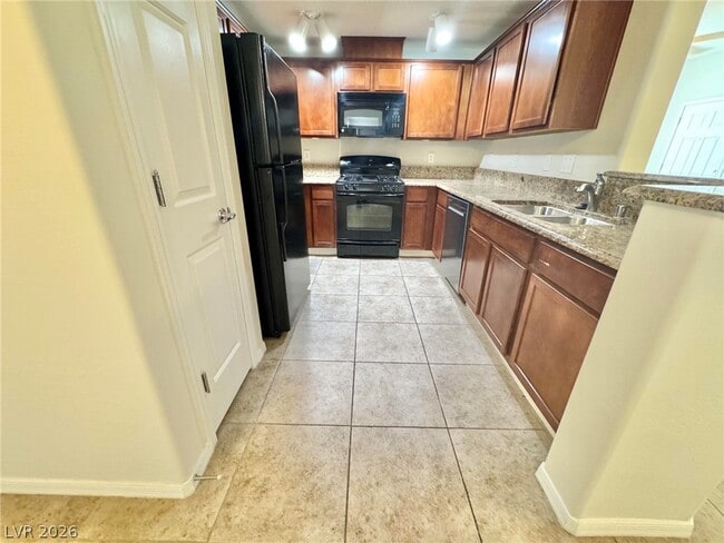 6868 Sky Pointe Dr Unit 1036