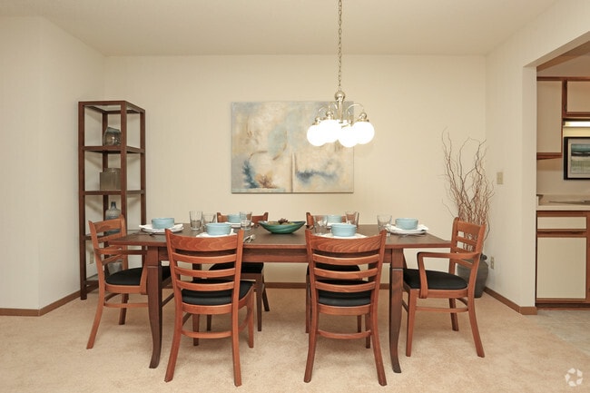 2HAB,2BA-960 ft² - Forest Ridge Townhomes