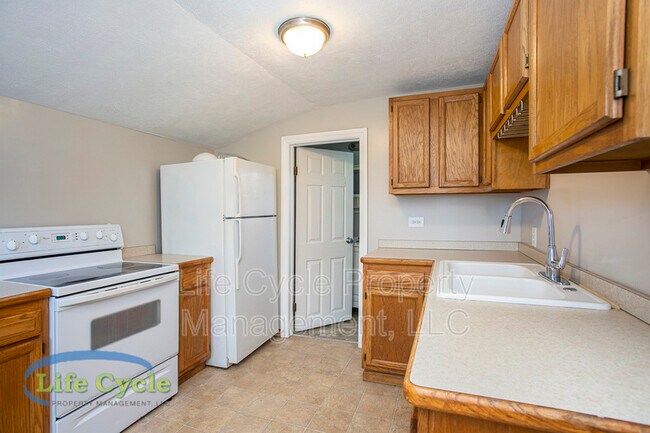 Photo - 243 Michigan St NW