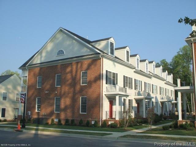 4427 Lydias Dr