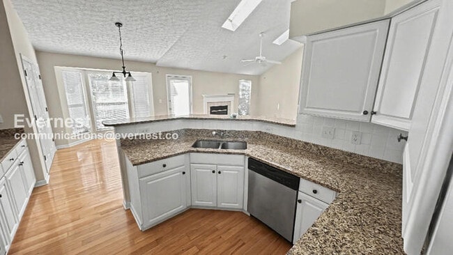 Photo - 6330 Wyler Dr