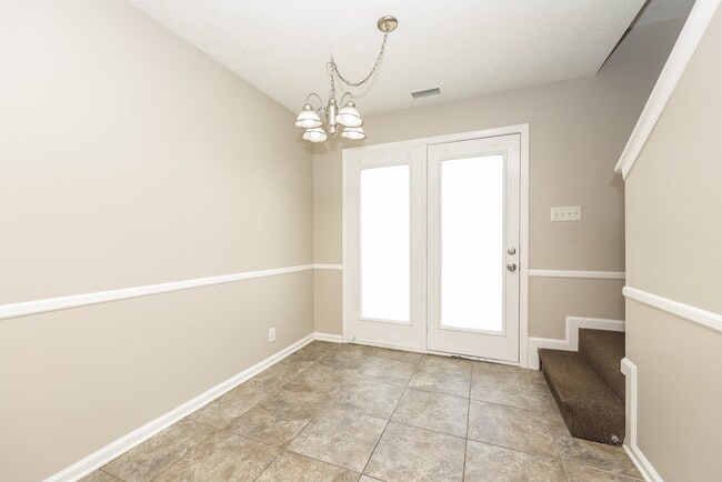 Photo - 1502 Killarney Dr