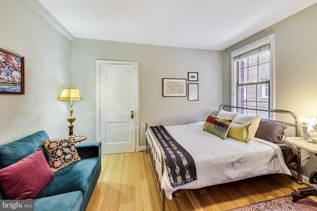 Building Photo - 1441 Euclid St NW Unit 105 Rental
