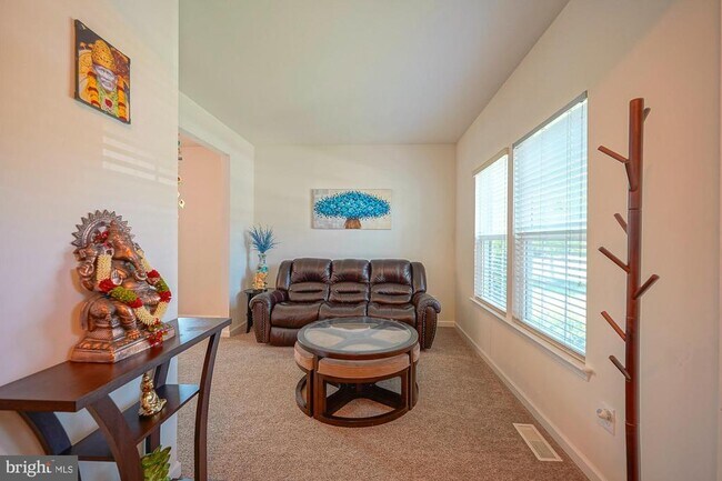 27 Carrington Wy
