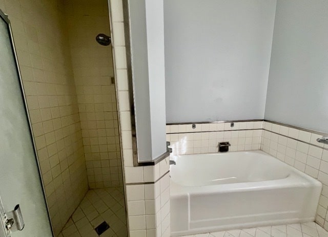 Unit 353 #2 - 353 N Sycamore Ave