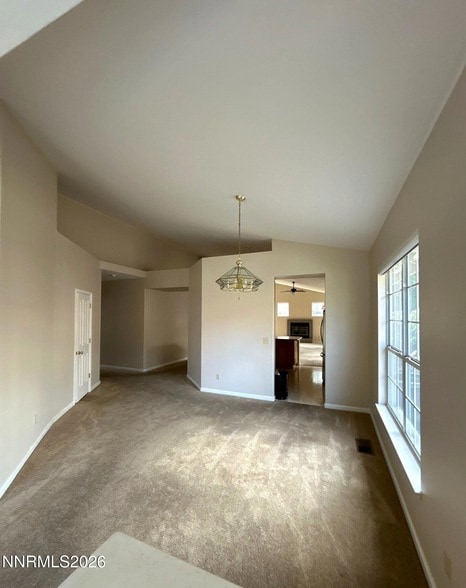 6176 Wycliffe Cir