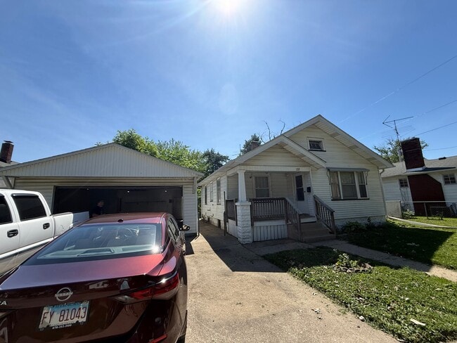 Photo - 722 S 16th St