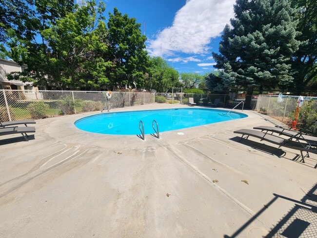 Photo - Remodeled 2 Bedroom Apartment