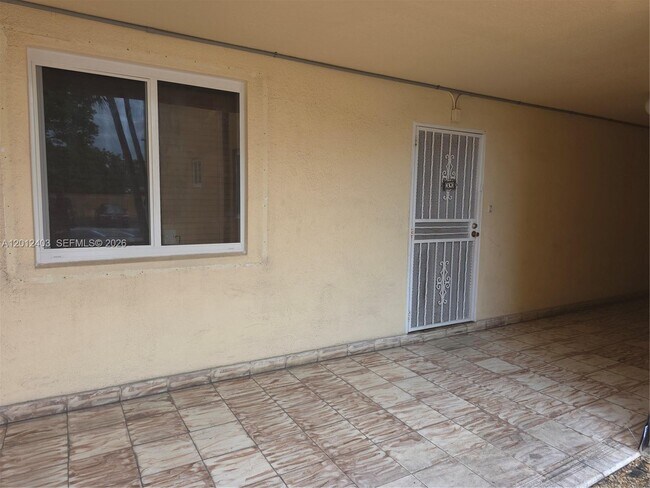 Photo - 8990 SW 24th St Unidad 19